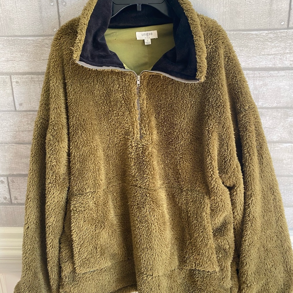 Umgee large fluffy half zip up crewneck